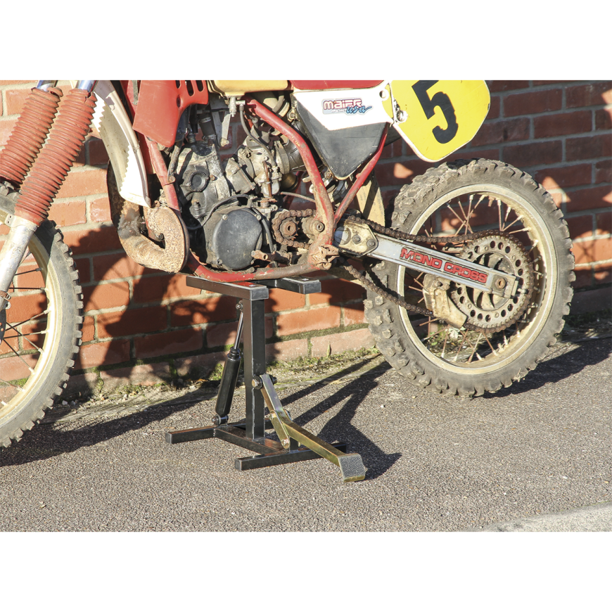 Fast Lock Tie Down System for Motocross Bikes